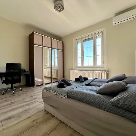 Apartment Centre Piac View