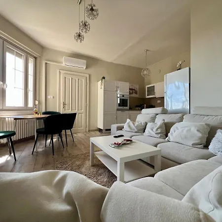 Centre Piac View 公寓 德布勒森