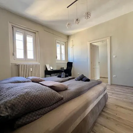 Centre Piac View 公寓 *