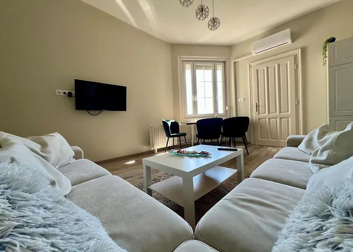 Centre Piac View Апартаменты Дебрецен
