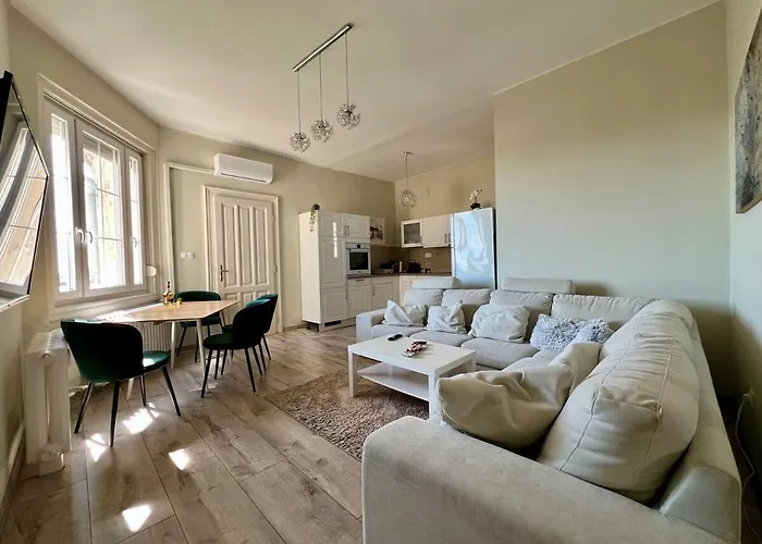 Centre Piac View Апартаменты *